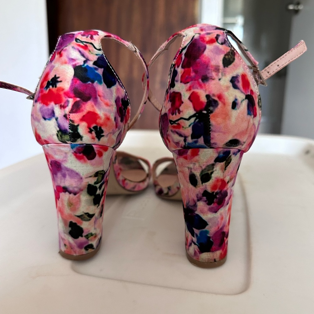 Flower heels - Picture 4 of 5